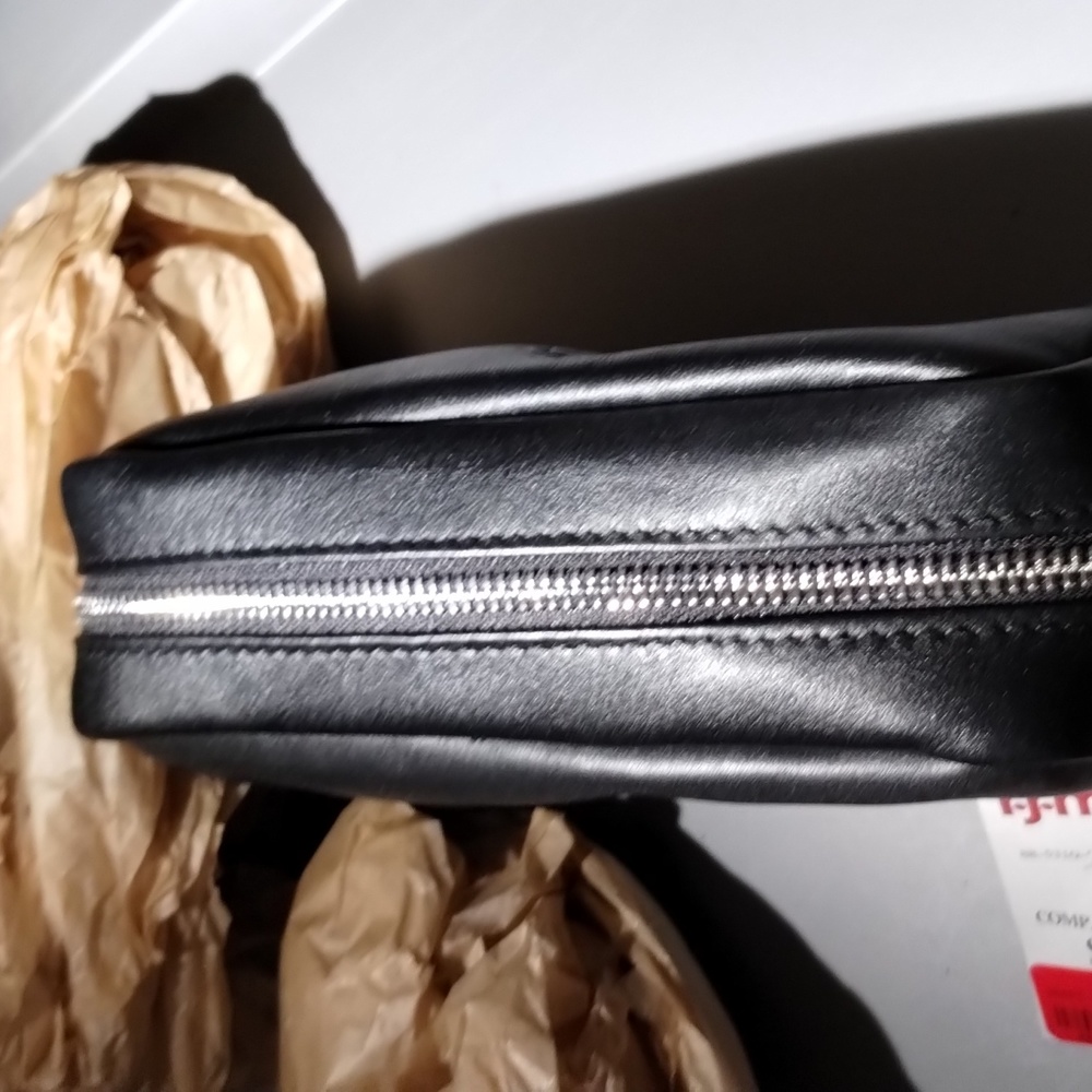 Italy Leather Dopp Bag black zipper Valentina # 7279 8x4” nwt - Picture 5 of 8